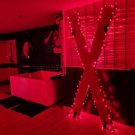 Nuit Insolite-Room Love Saint-Germain  Екстериор снимка