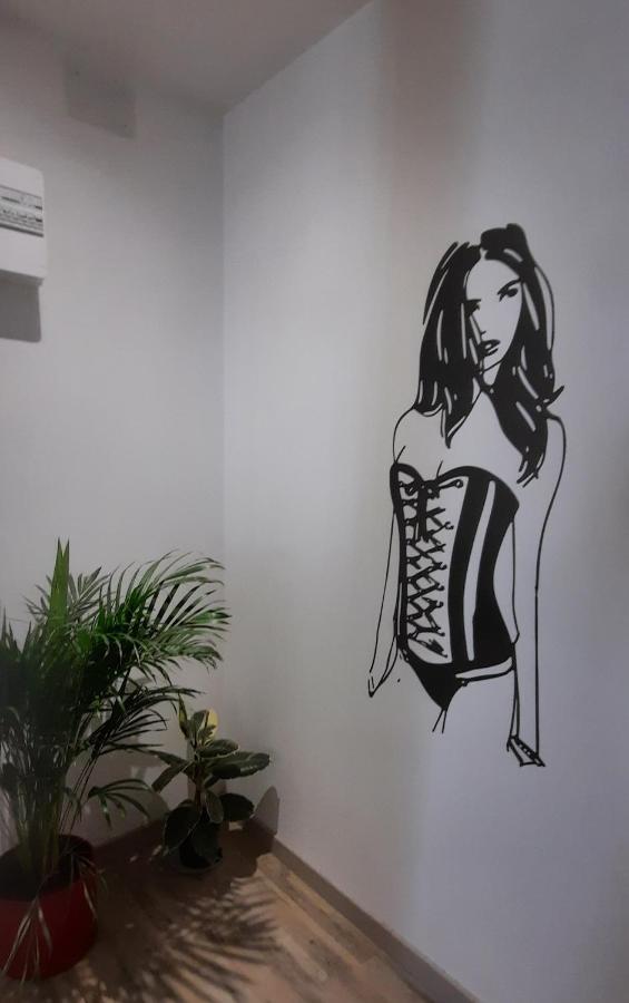 Nuit Insolite-Room Love Saint-Germain  Екстериор снимка
