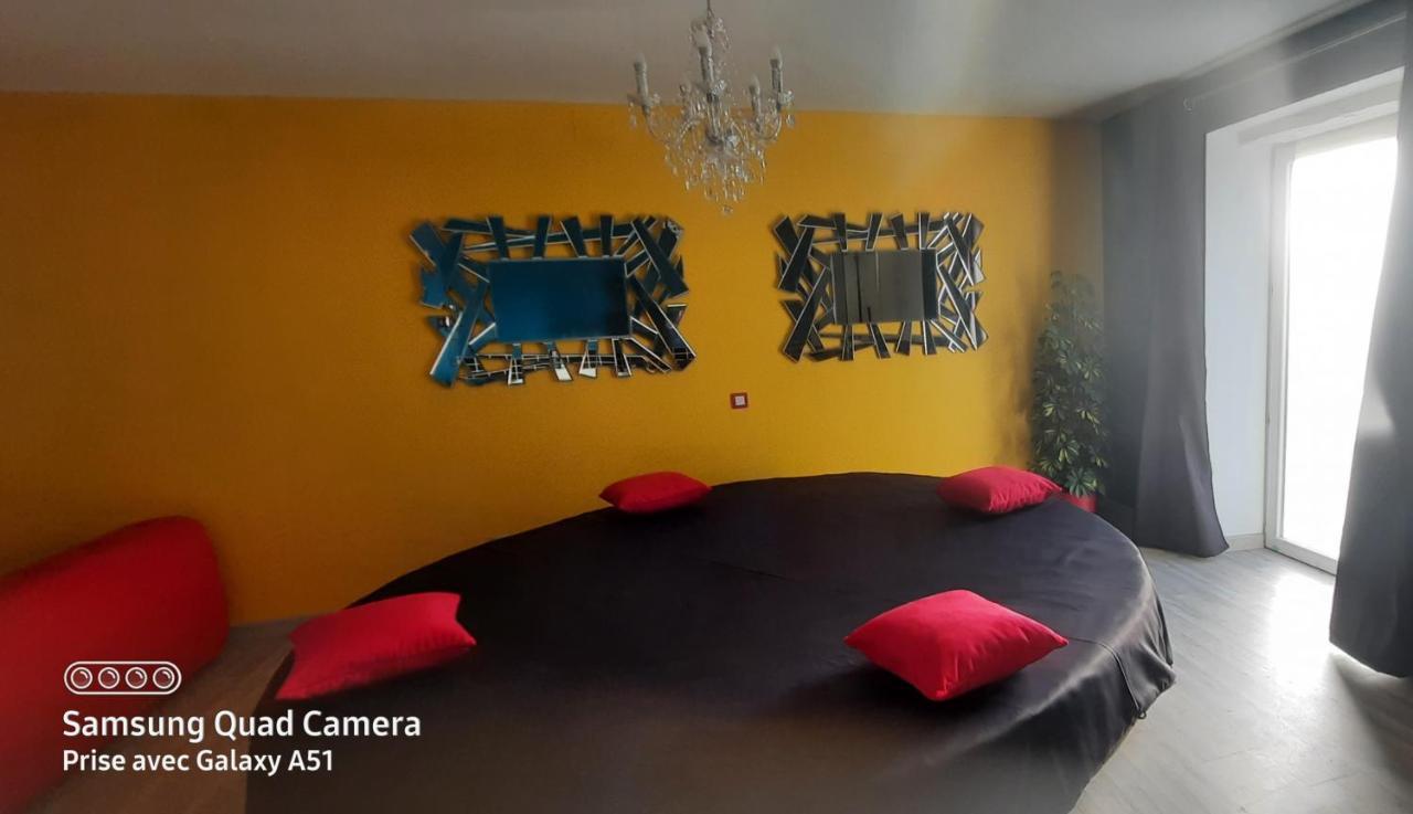Nuit Insolite-Room Love Saint-Germain  Екстериор снимка