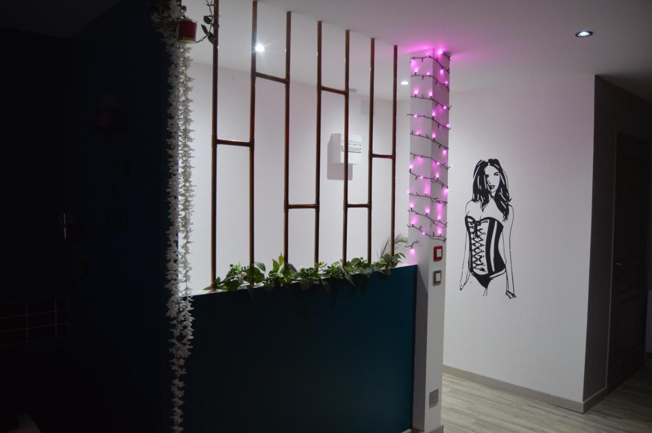 Nuit Insolite-Room Love Saint-Germain  Екстериор снимка