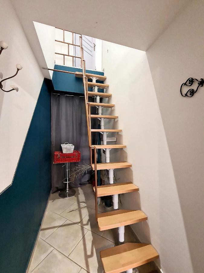 Nuit Insolite-Room Love Saint-Germain  Екстериор снимка