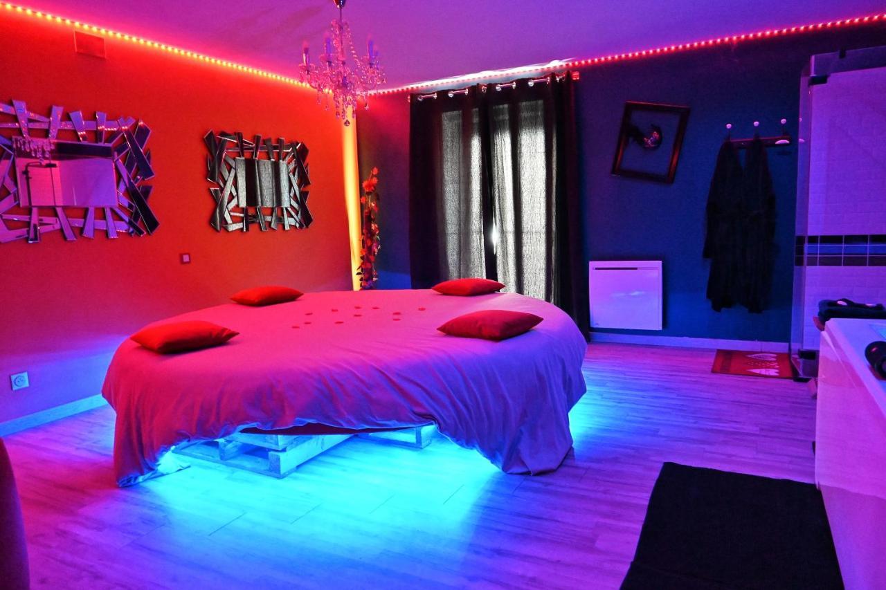 Nuit Insolite-Room Love Saint-Germain  Екстериор снимка