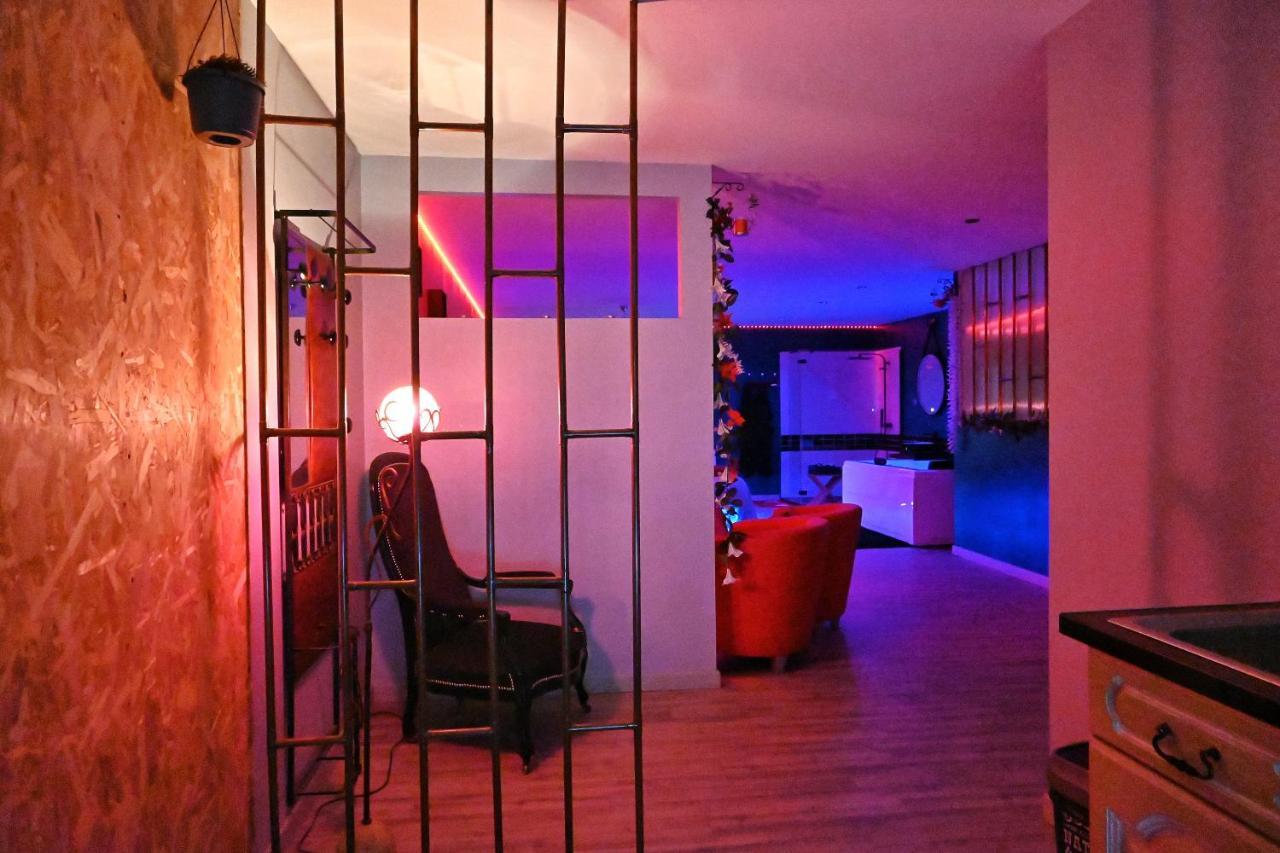 Nuit Insolite-Room Love Saint-Germain  Екстериор снимка