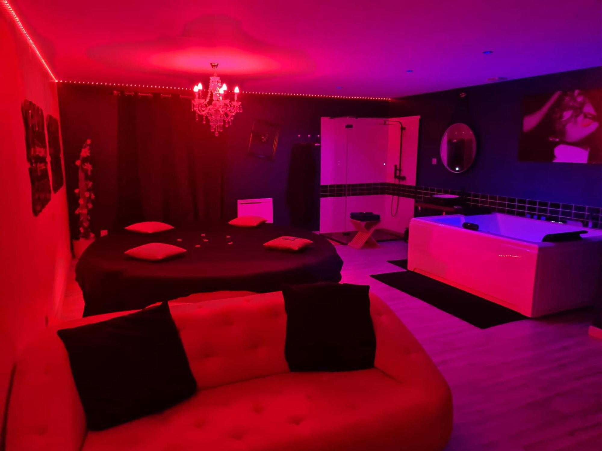 Nuit Insolite-Room Love Saint-Germain  Екстериор снимка